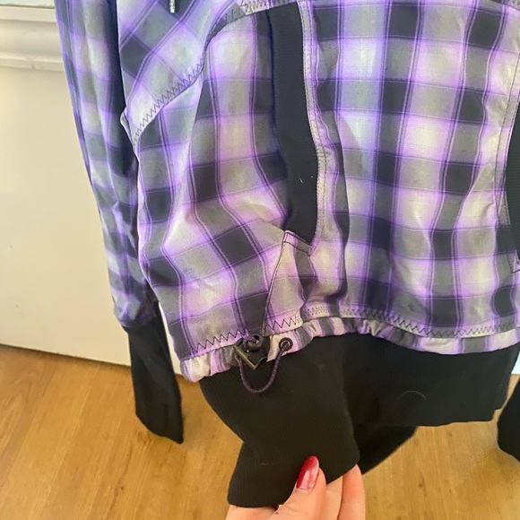Lululemon Running Jacket - Picture 3 of 4